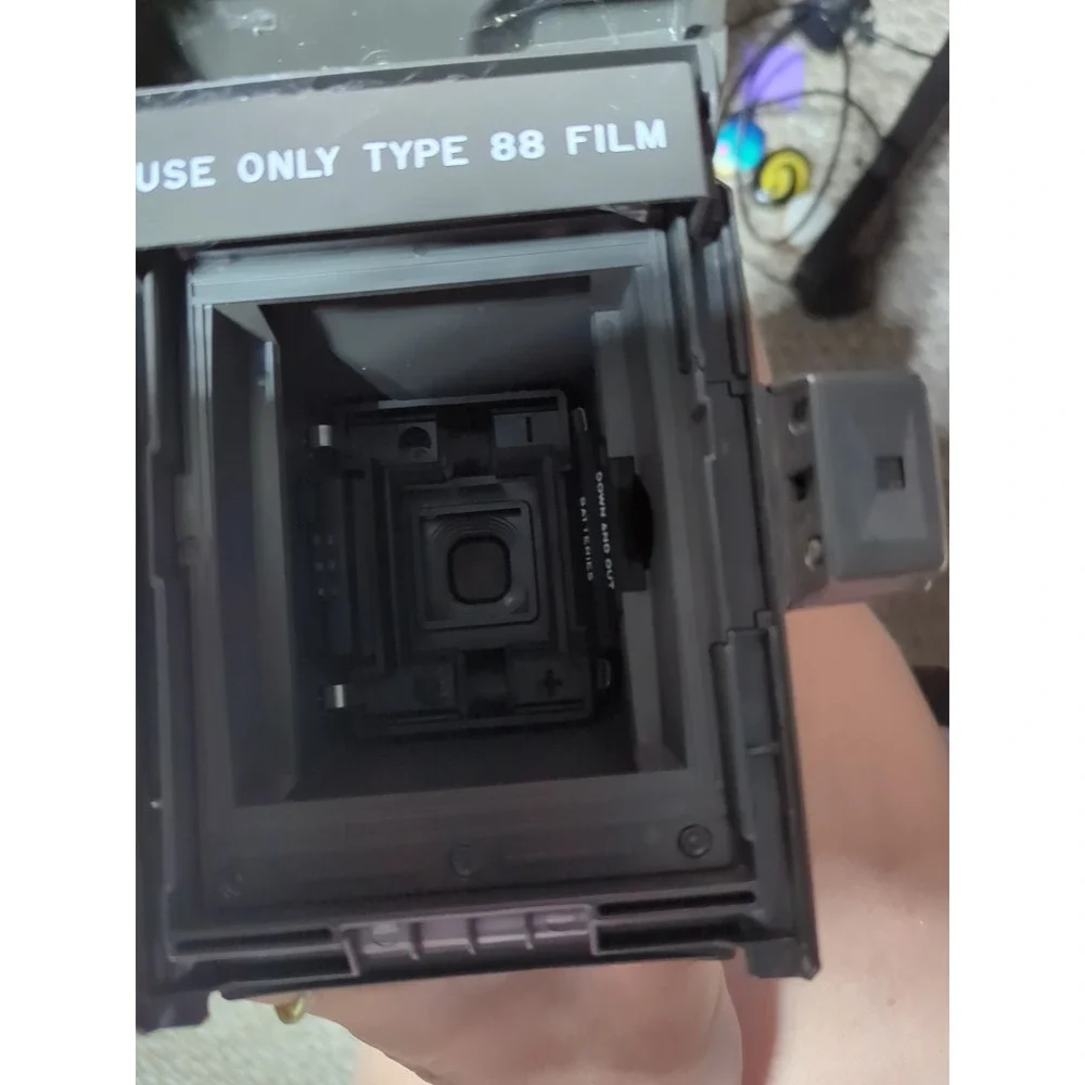 Vintage Polaroid land Camera Square shooter instant photo pictures type 88‎ film